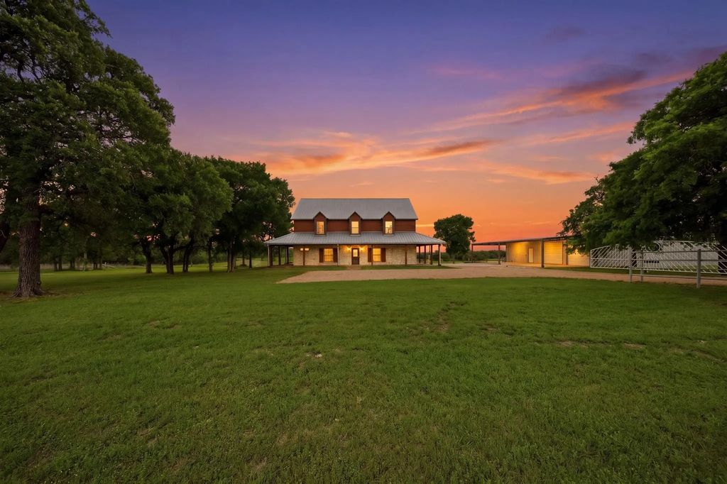 1632 County Road 4125 A, Iredell