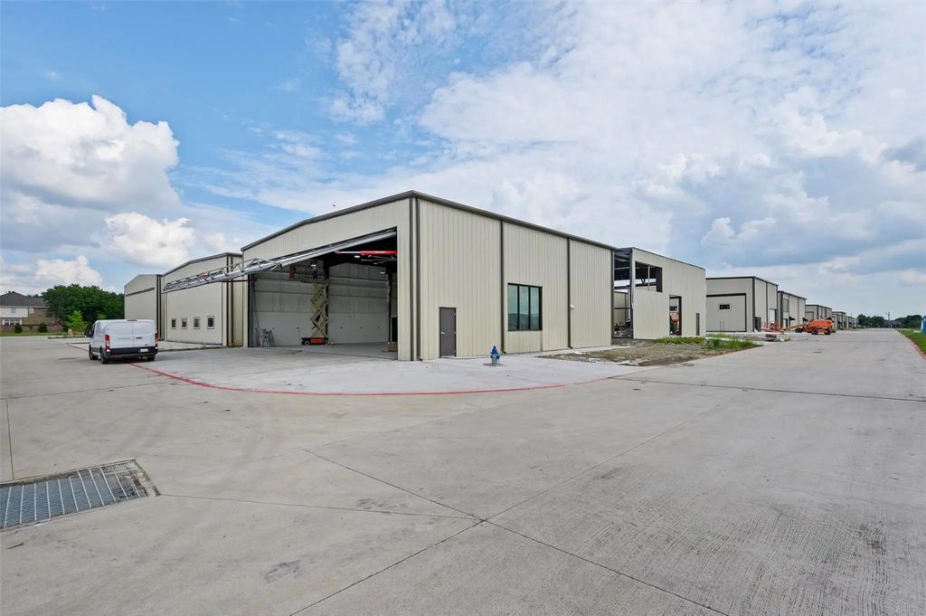 9400 Airbus Lane, McKinney