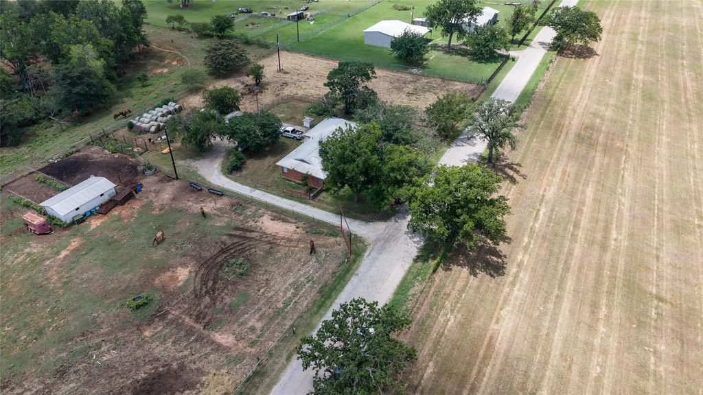 716 County Road 4757, Boyd