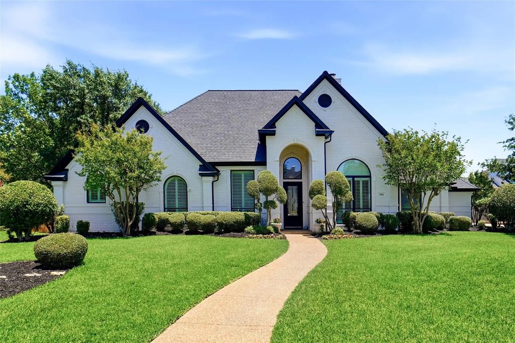 801 Ridgedale Court, Southlake