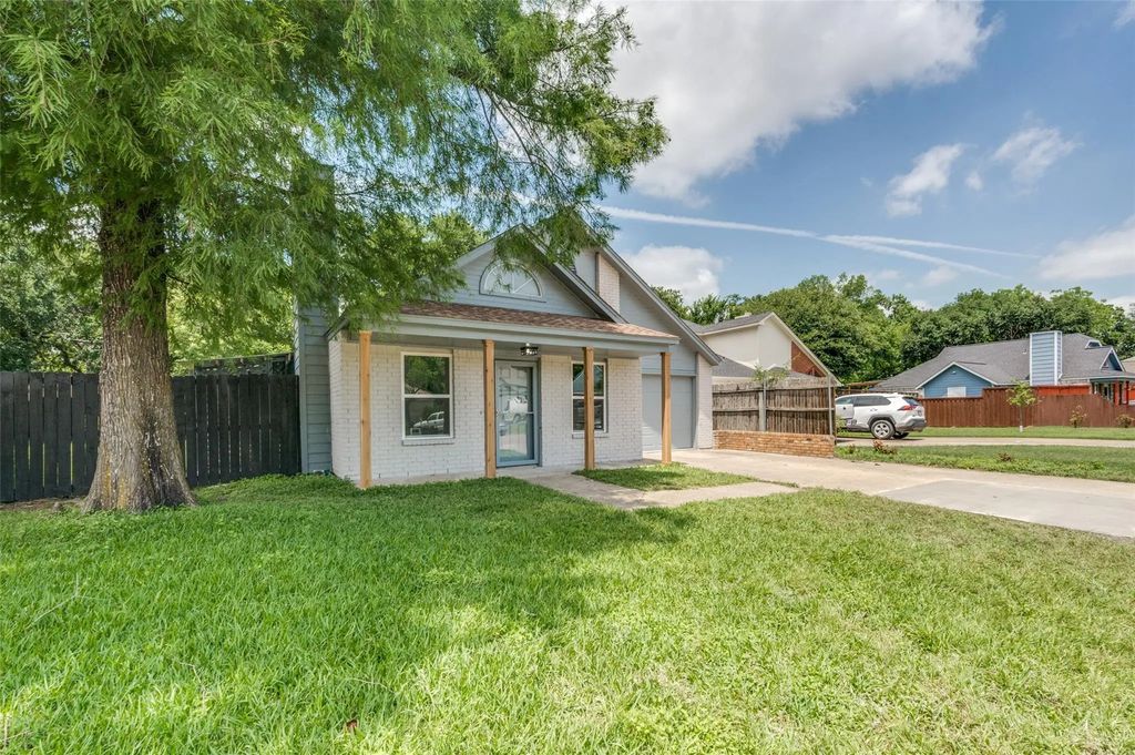1221 Hilburn Court, Irving