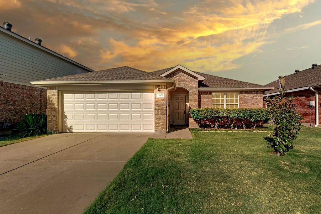 11501 Lauren Way, Fort Worth