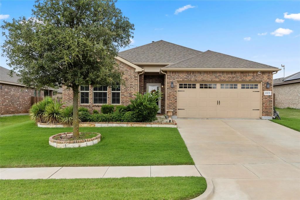 2615 Sunburst Drive, Glenn Heights