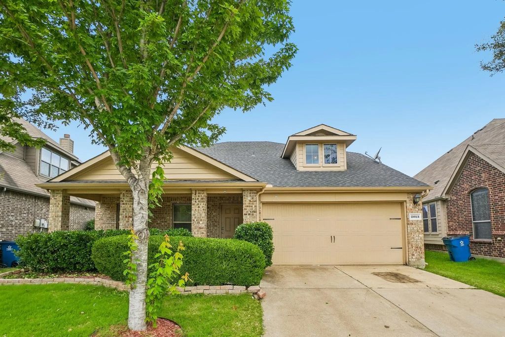 2013 Brazoria Drive, Forney