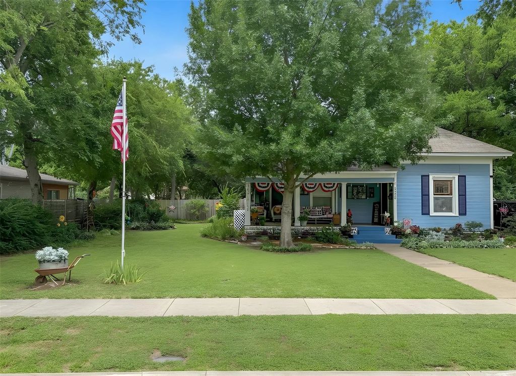 1309 N Austin Street, Denton