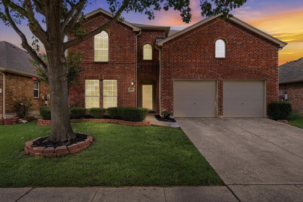 1712 Heron Drive, Aubrey
