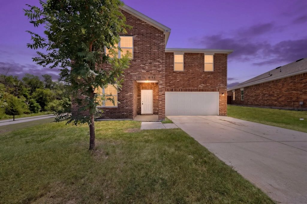 702 Camden Drive, Lavon