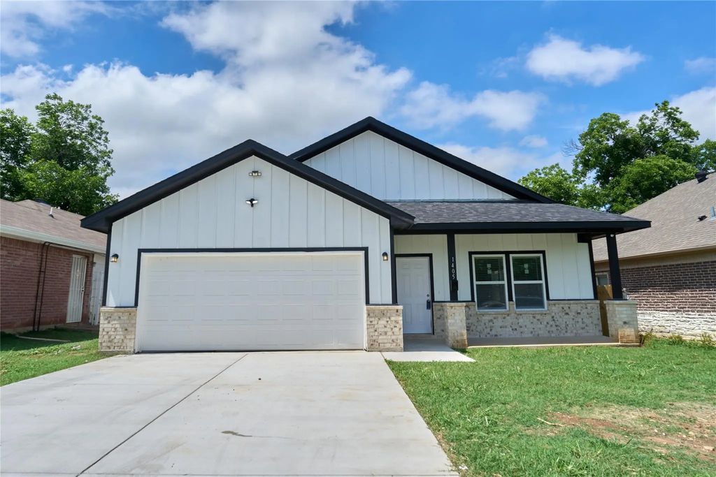 1405 E Maddox Avenue, Fort Worth