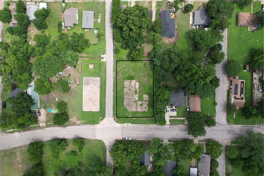 1309 G W Jackson Avenue, Corsicana