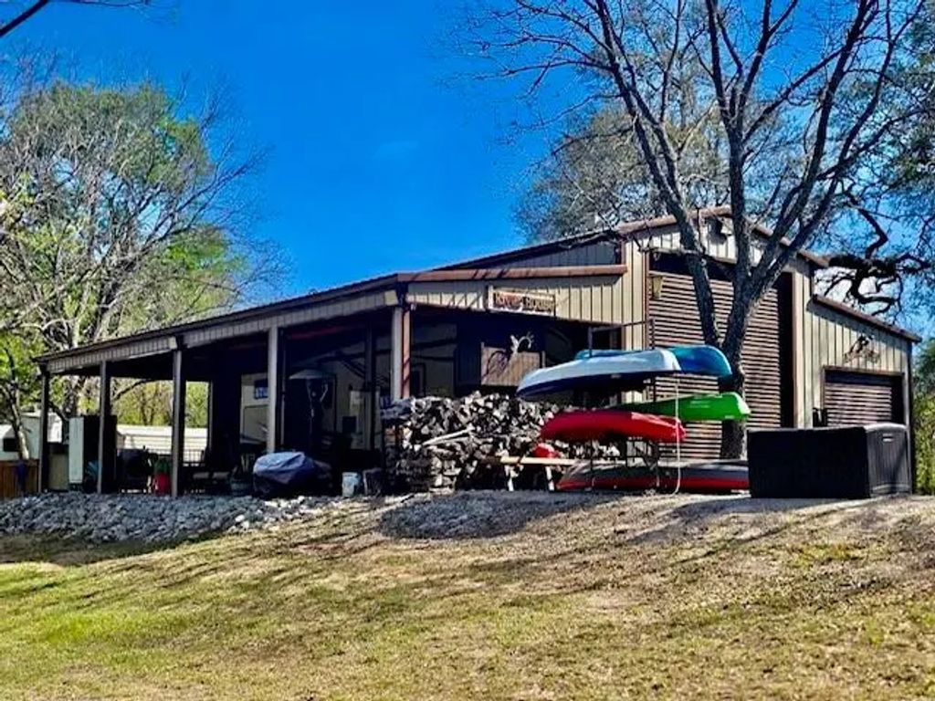 1161 River View Road, Millsap