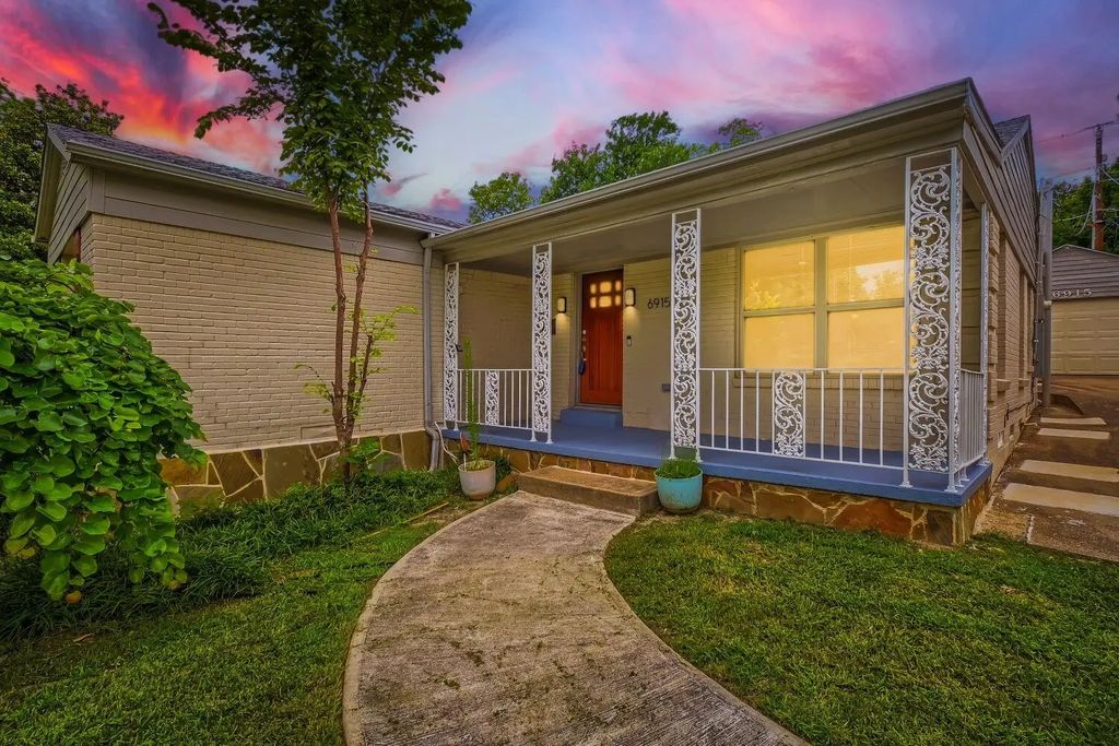 6915 E Grand Avenue, Dallas