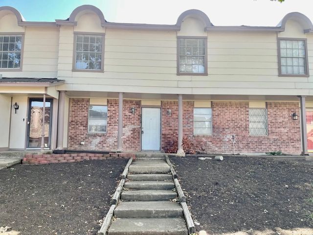 2310 Chapel Hill Lane, Arlington