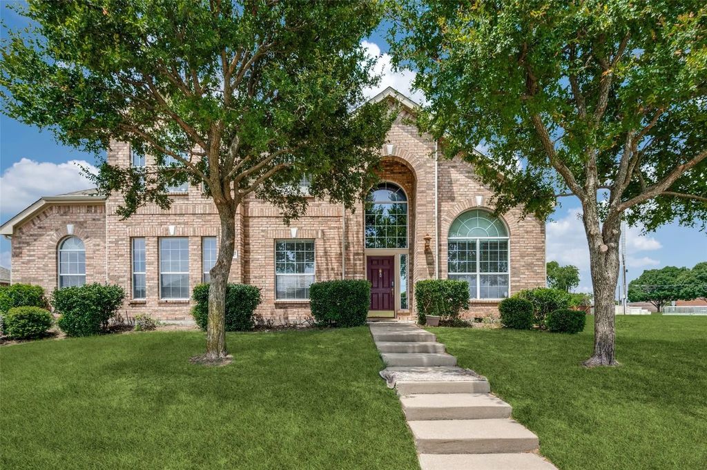 323 Del Cano Drive, Allen