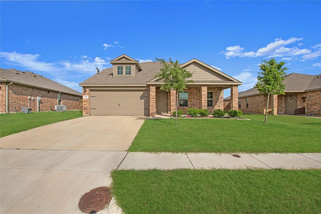 2007 Henly Drive, Forney