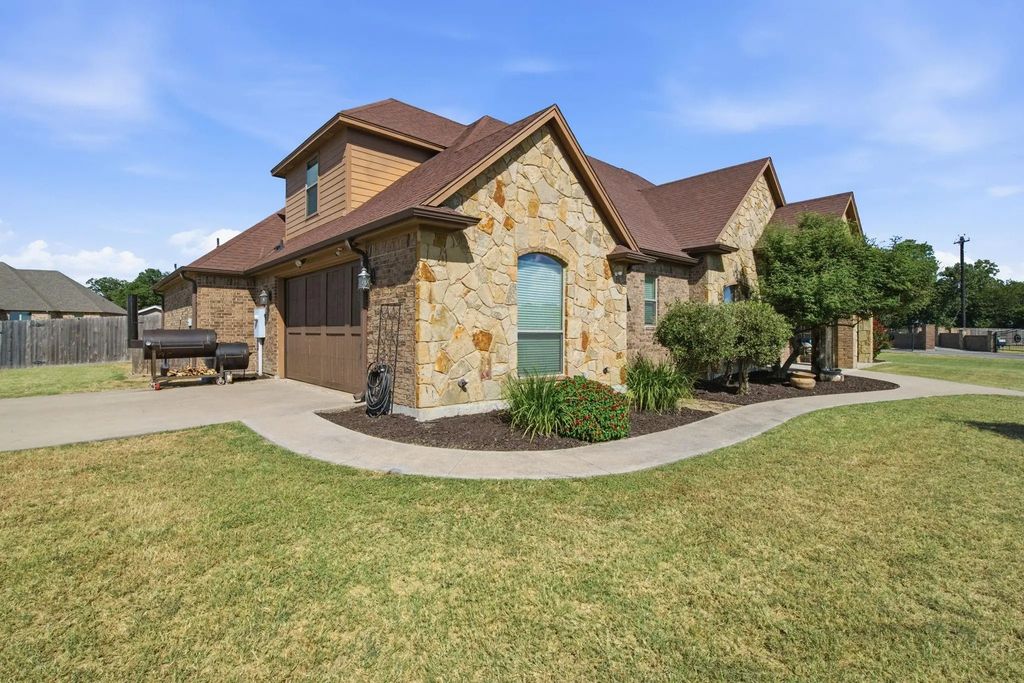 102 Brock Court, Millsap