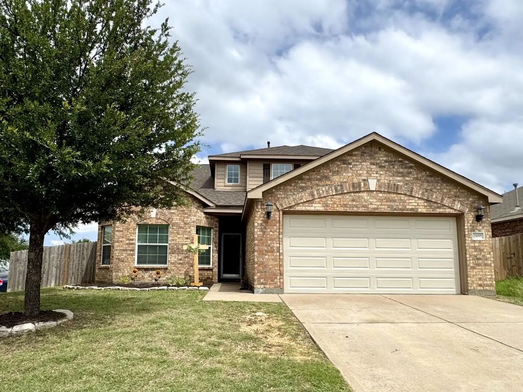 1100 Port Way, Crowley