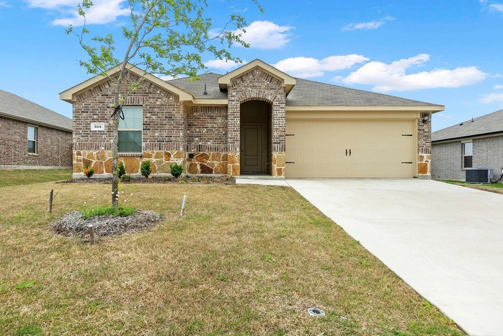314 Chuck Wagon Drive, Royse City