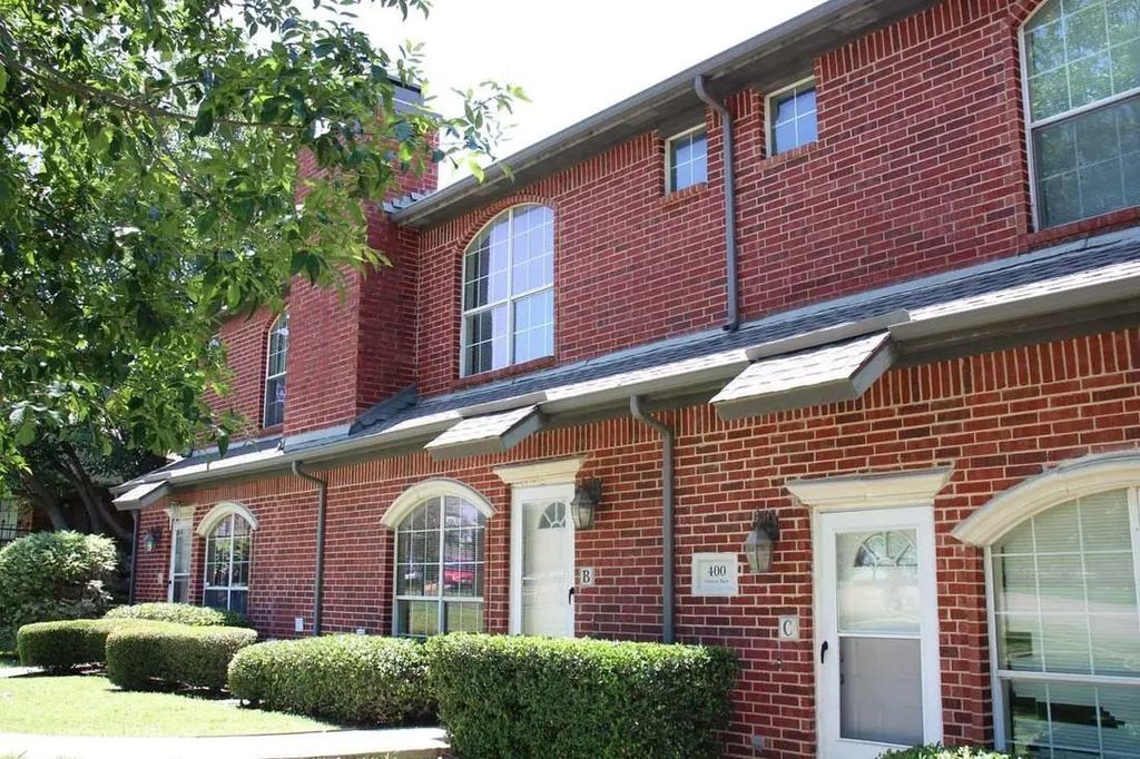 400 Central Park Drive, Arlington