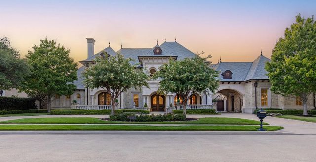 2933 Belclaire Drive, Frisco