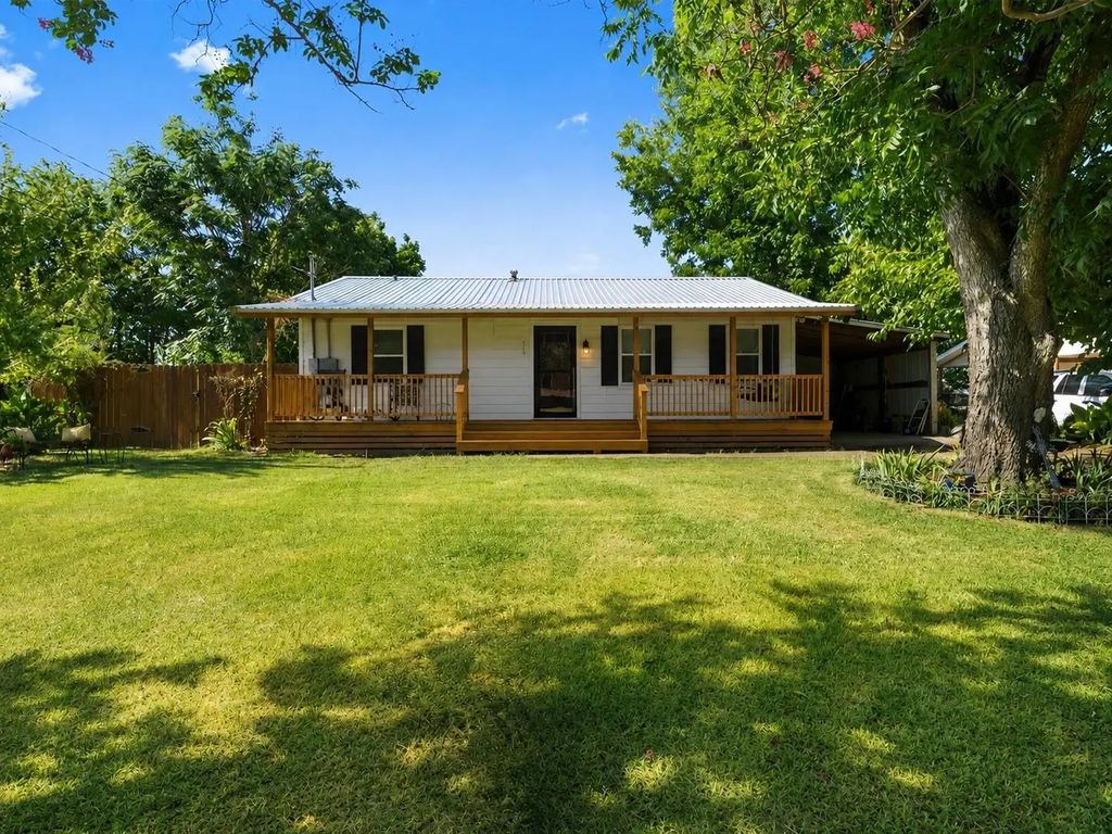313 E Main Street, Fairfield