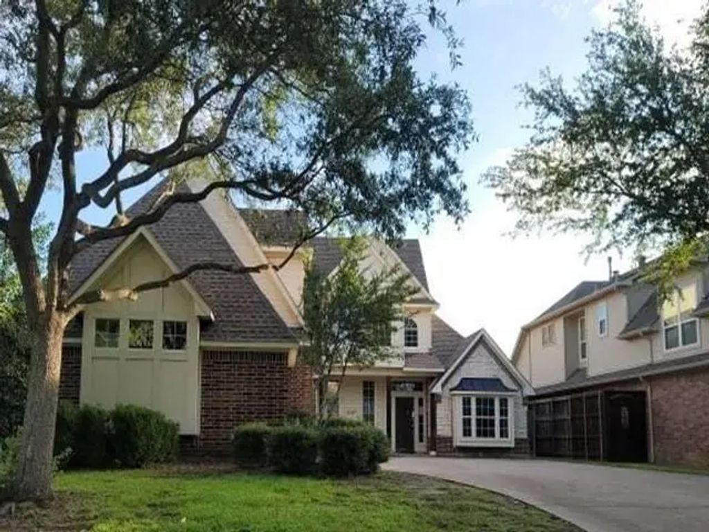 609 Green Apple Drive, Garland