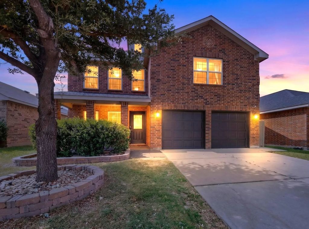 1524 Quails Nest Drive, Fort Worth
