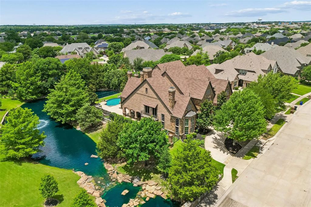 5804 Chalford Common, Colleyville
