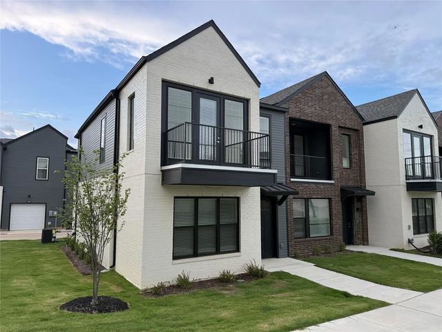 2217 Reserve Way Bldg 17-2217, Mansfield