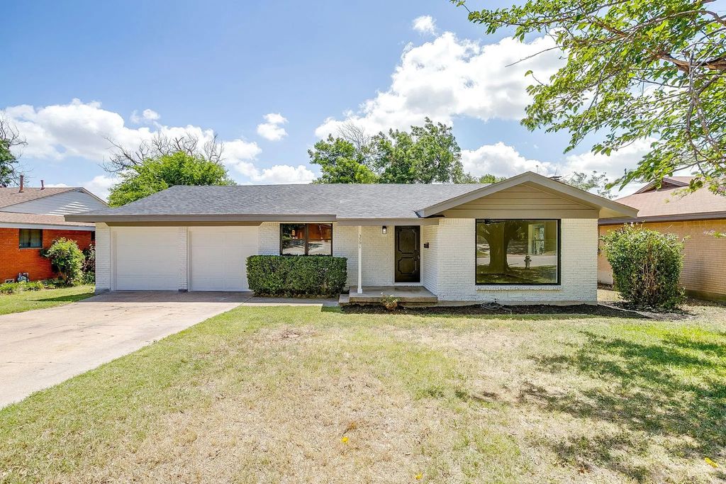 3501 Cimmaron Trail, Fort Worth