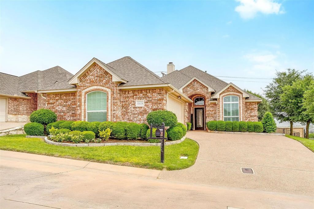 11624 Virginia Way Court, Fort Worth