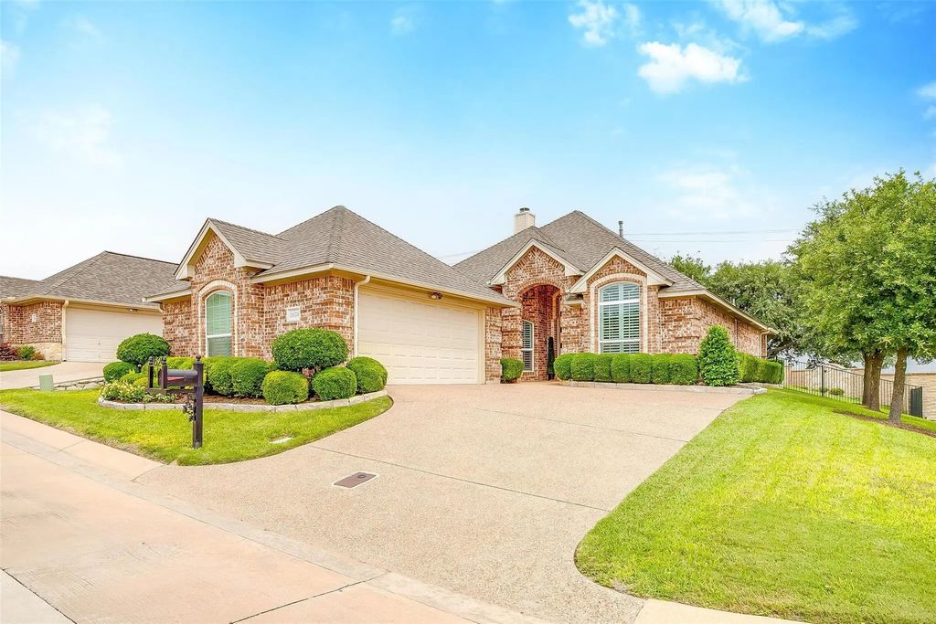 11624 Virginia Way Court, Fort Worth