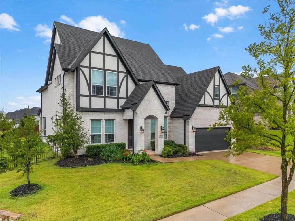 1725 Crested Ridge Road, Fort Worth