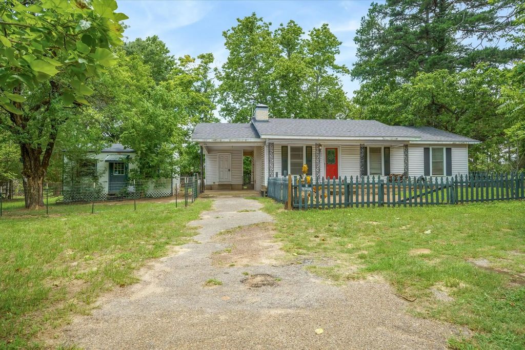 22229 State Highway 64, Canton