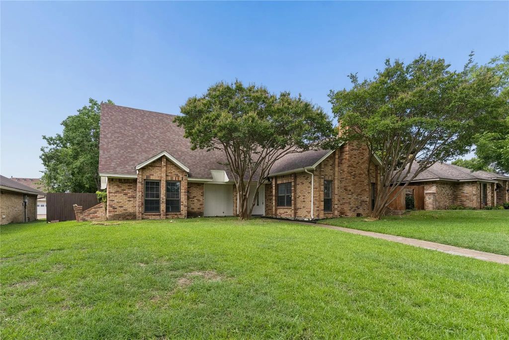 1503 Springtree Circle, Richardson