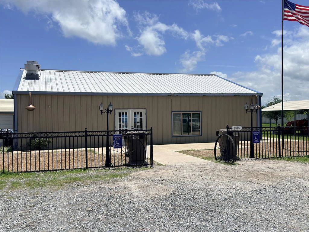 8806 Fm 751, Quinlan