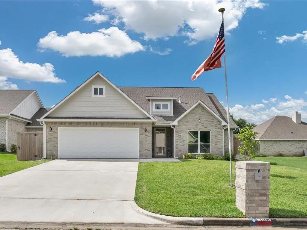309 Saddle Brook Drive, Lufkin