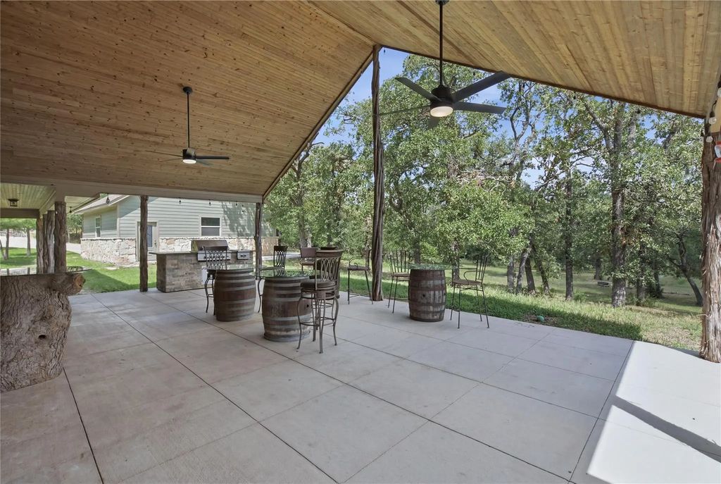 722 Three Skillet Road, Springtown