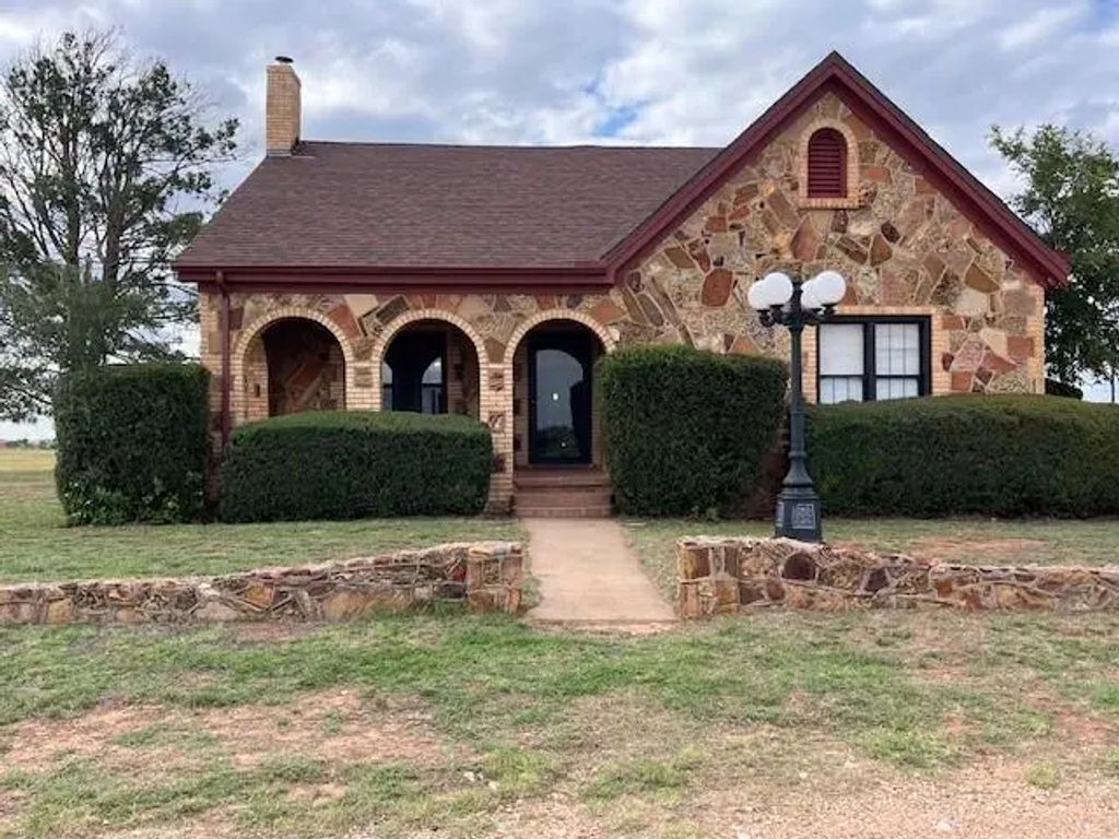 1163 State Highway 70 N, Rotan