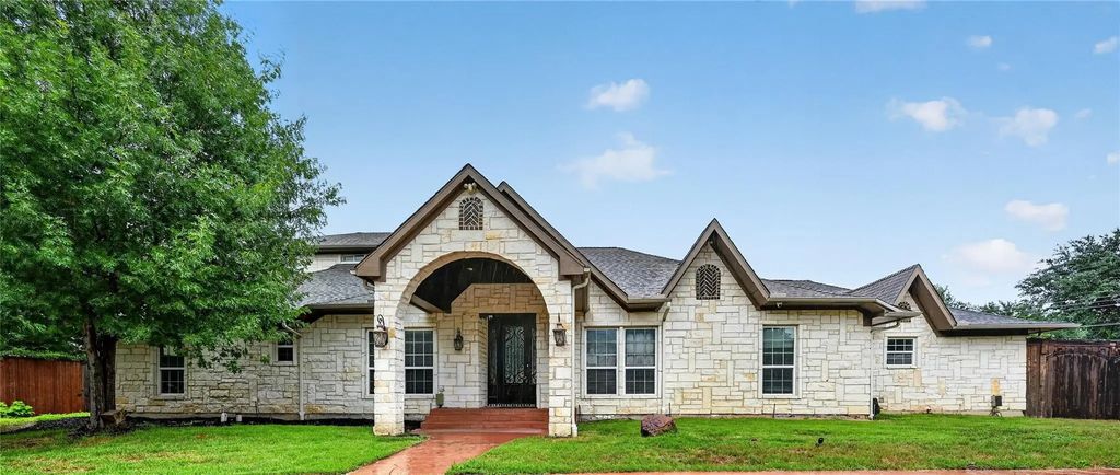 14126 Brookridge Circle, Dallas