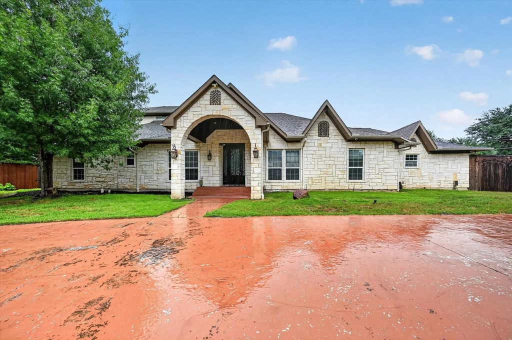 14126 Brookridge Circle, Dallas
