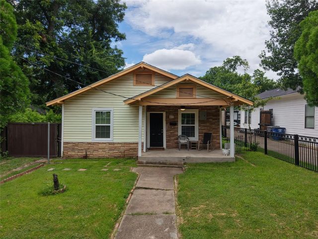 611 Wayne Street, Dallas