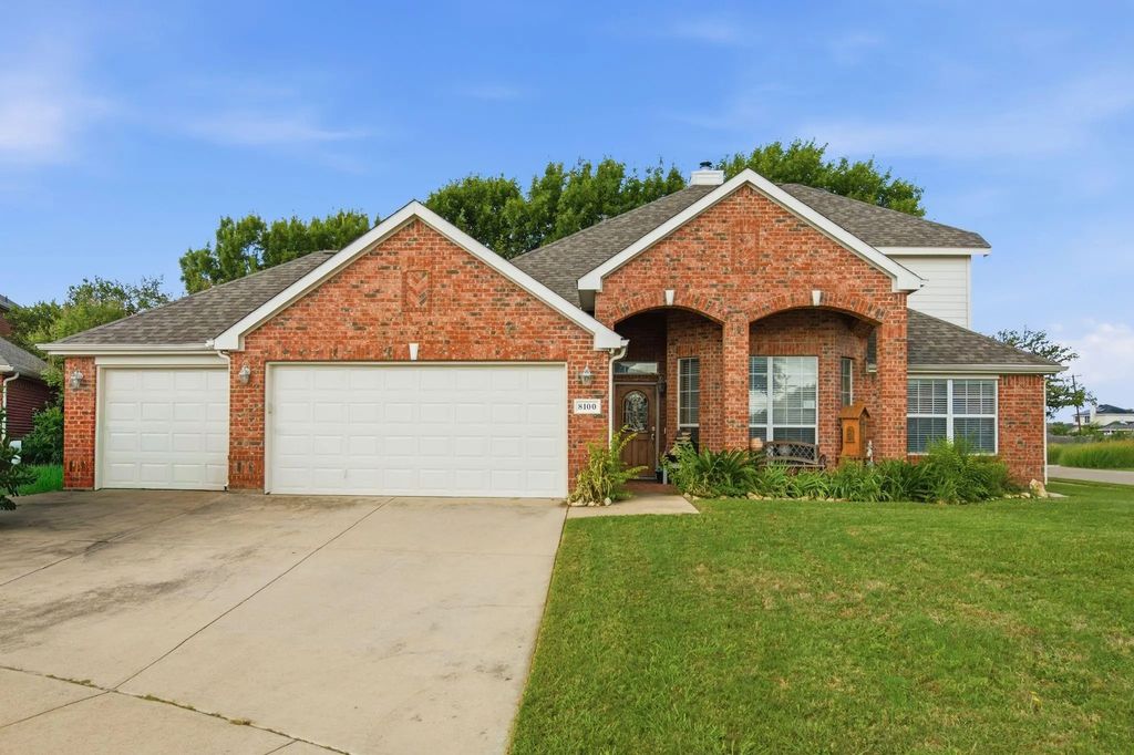 8100 Yucatan Court, Arlington