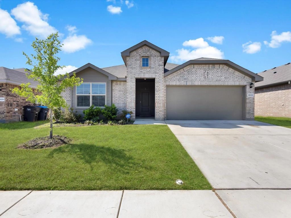 3033 Manu Street, Fort Worth