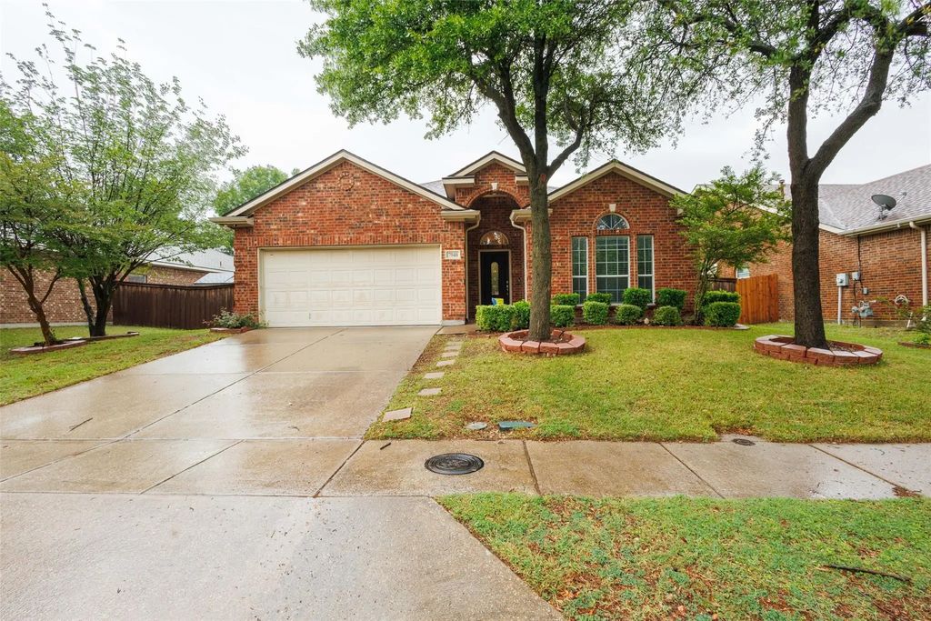 7048 Summit Parc Drive, Dallas