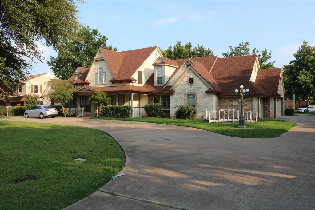 3010 Saint Lo, Irving
