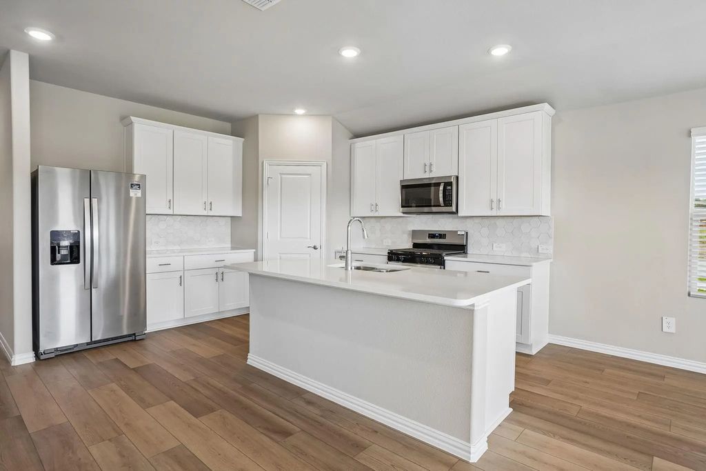 2025 Homestretch Drive, Seagoville
