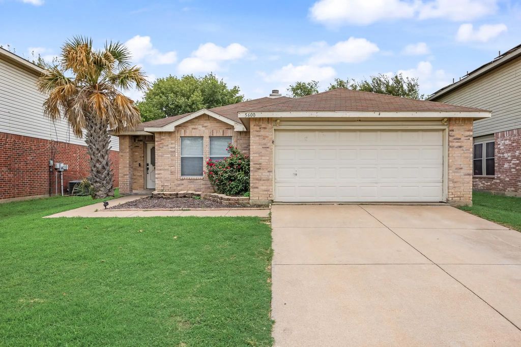 5600 Wiltshire Drive, Fort Worth