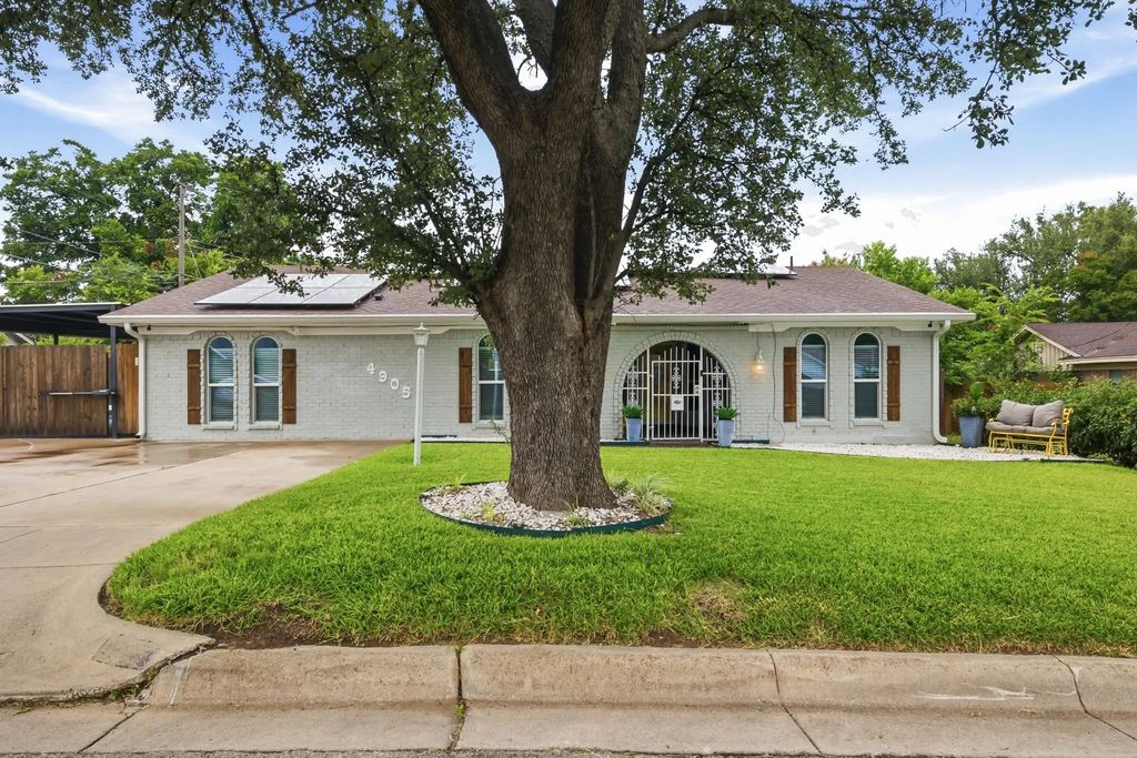 4905 Emerald Lake Drive, Fort Worth