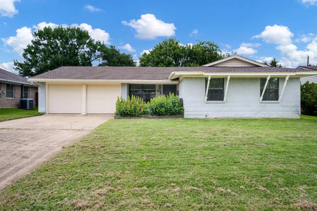 3005 Cameo Lane, Farmers Branch