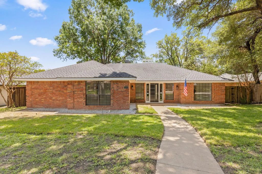 1202 Fawn Ridge Drive, Duncanville